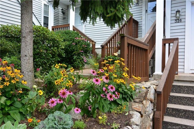 Primary Photo - 515 Foxboro Dr