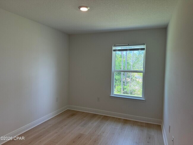 Building Photo - 479 Melrose Wy