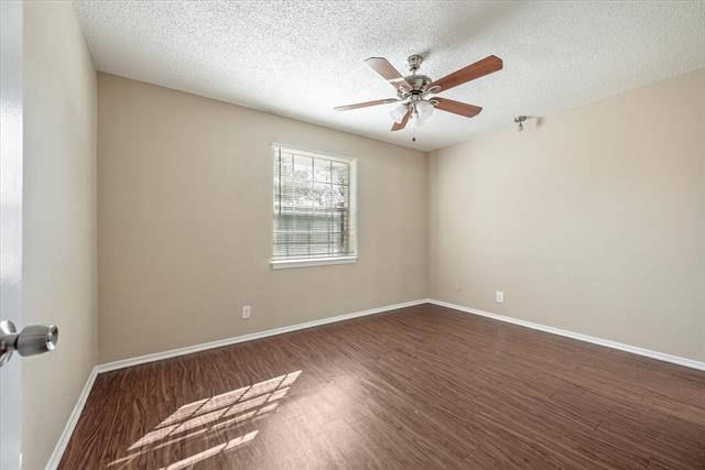 Building Photo - 5945 Jackie Terrace