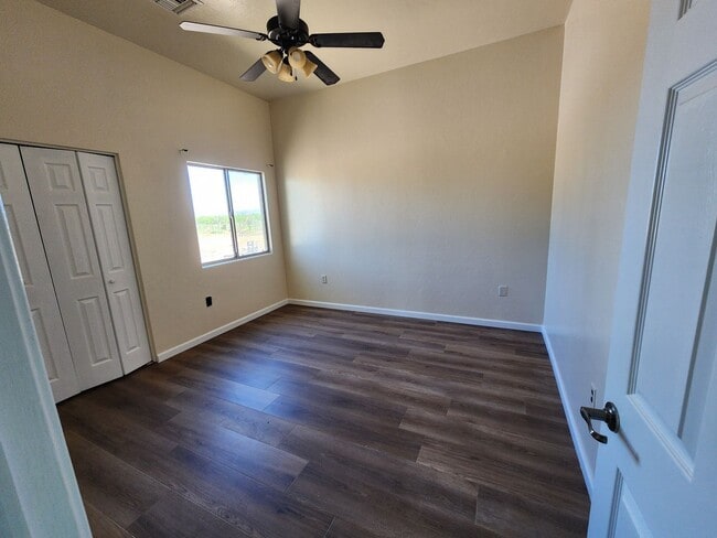 Building Photo - large home in douglas with guest house 1050 Rochine Rd