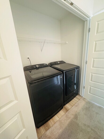 Building Photo - 13769 Gatsby Dr