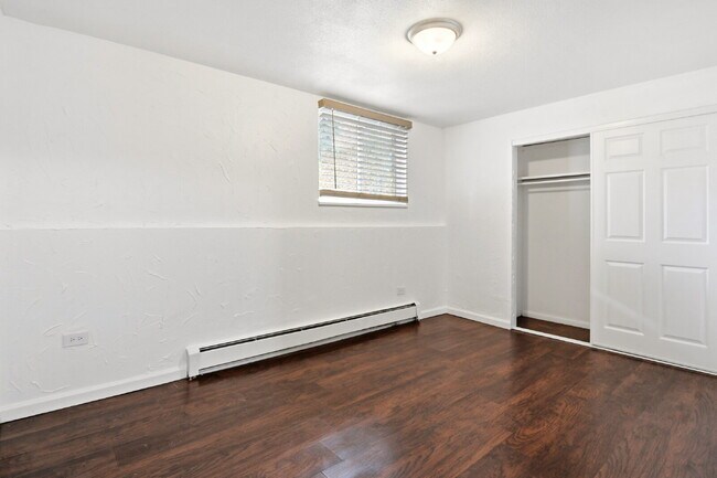 Building Photo - $1,520.95 - 2 bed, 1 bath updated ground floor Condo in Lakewood with In Unit Laundry