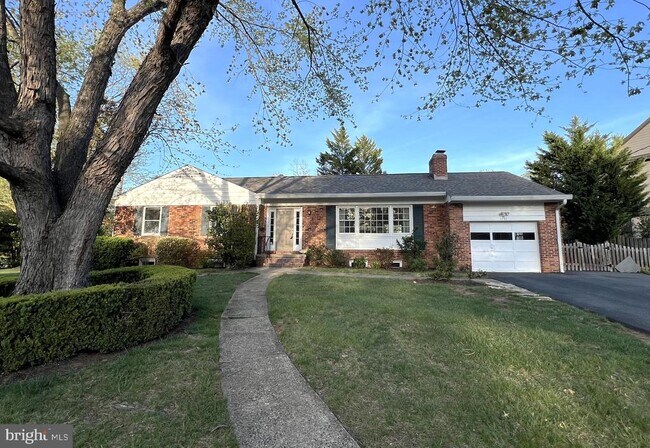 Building Photo - 1201 Allendale Rd