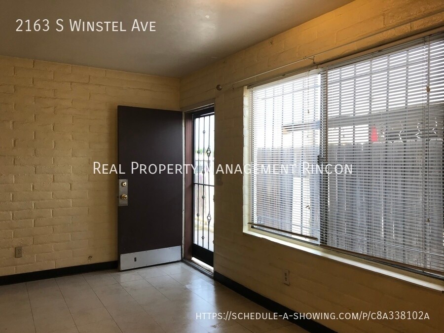Building Photo - 2163 S Winstel Ave