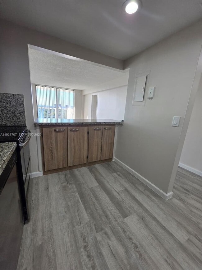 Building Photo - 13499 Biscayne Blvd