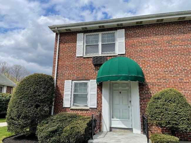 Primary Photo - 134 Emerson Gardens Rd