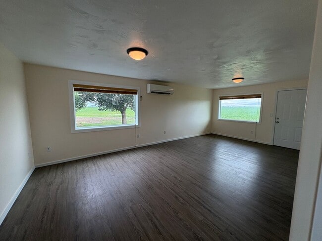 Building Photo - 8538 Adams Rd N