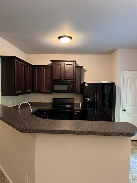 Building Photo - 692 Oakside Pl