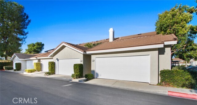 Building Photo - 53 Goldenrod