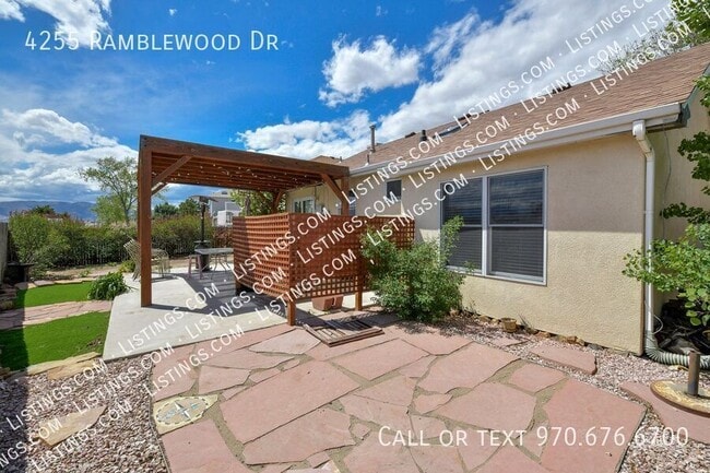 Building Photo - 4255 Ramblewood Dr
