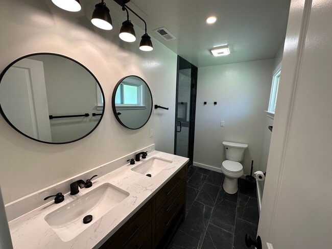 Building Photo - Beautiful 3 Bedroom, 2 Bath Tracy Home