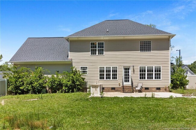 Building Photo - 5802 Rainsford Dr