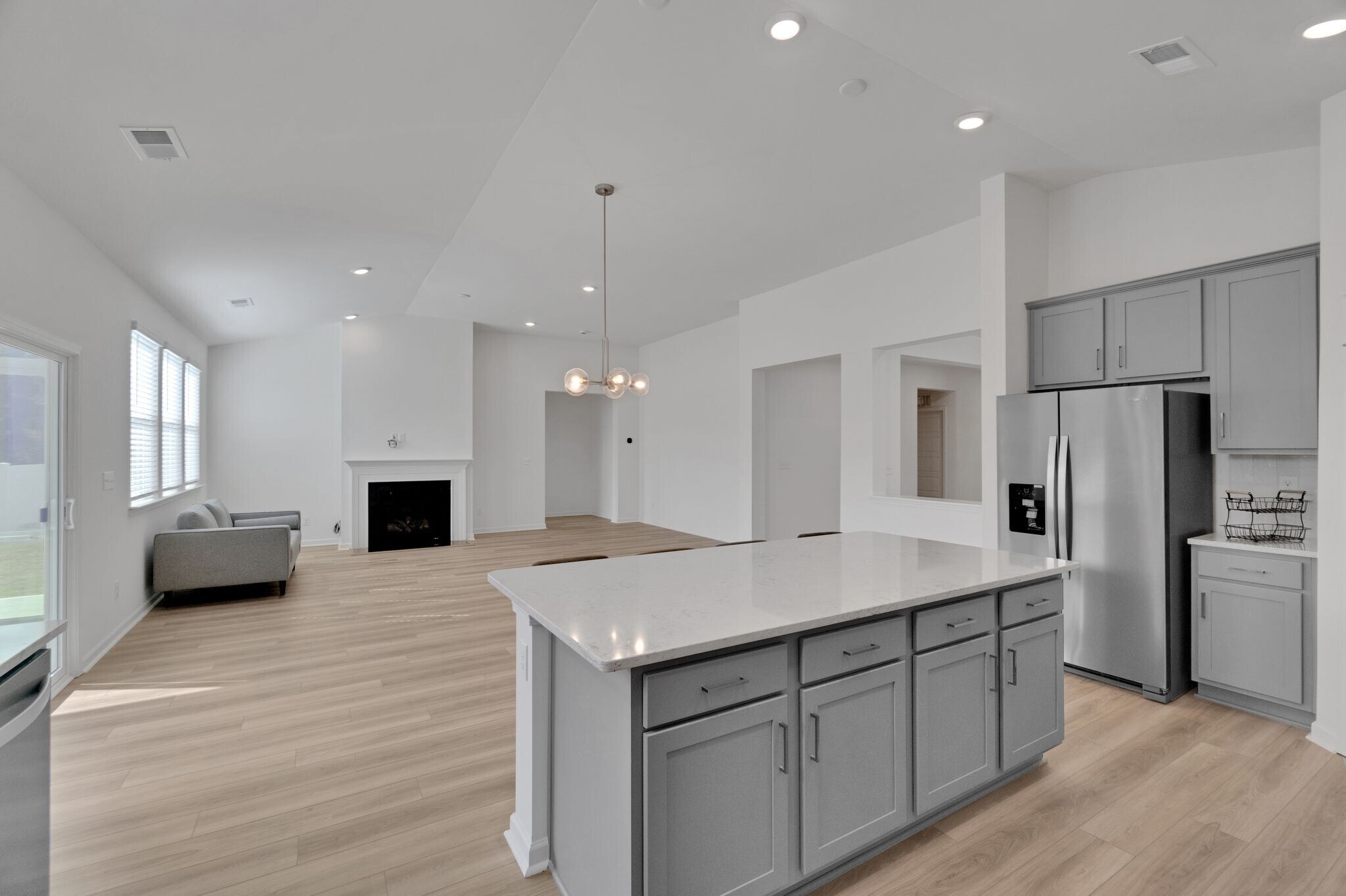 Building Photo - 12129 Rowan Hill Dr