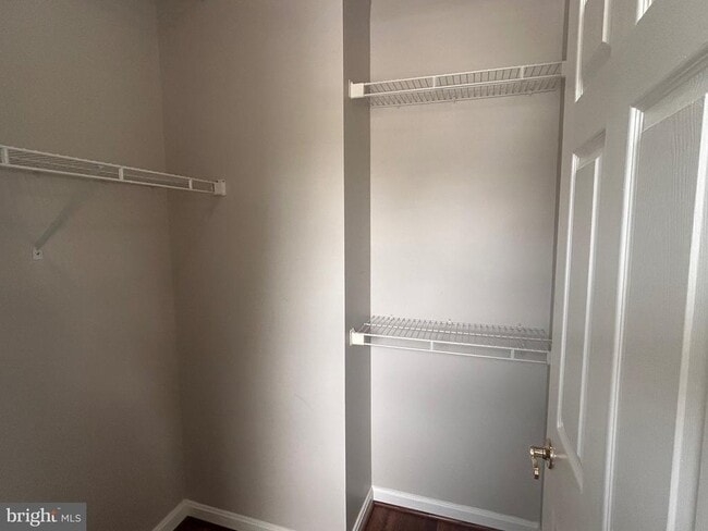 Building Photo - 1635 Elkwood Ct