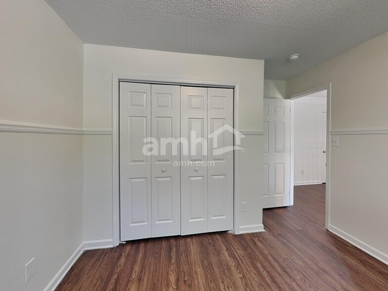 Building Photo - 14519 John Beck Dr