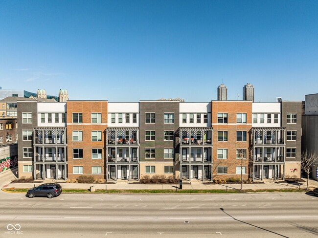 Building Photo - 727 N Illinois St
