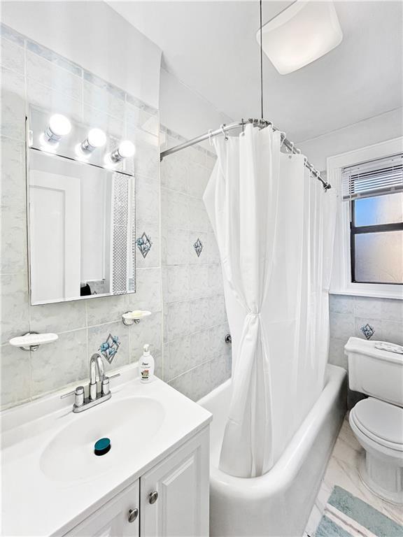 Building Photo - 1115 Dorchester Rd