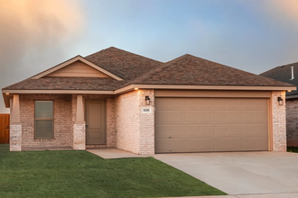 Building Photo - Welcome Home to Willowbend