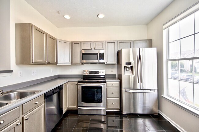 Building Photo - Modern Comfort Meets Everyday Convenience in this Stunning Forest Hill Townhome with 3 Beds & 3.5...