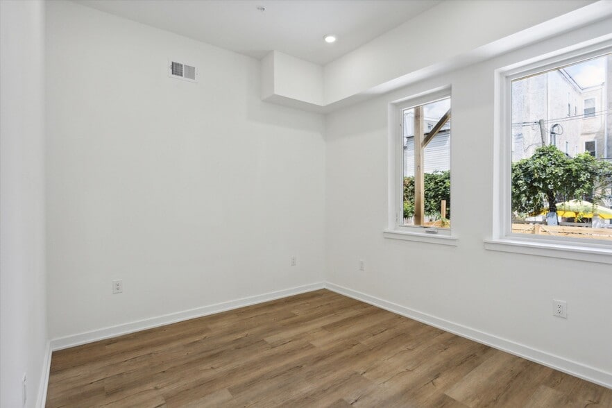 Building Photo - 1809 N 18th St