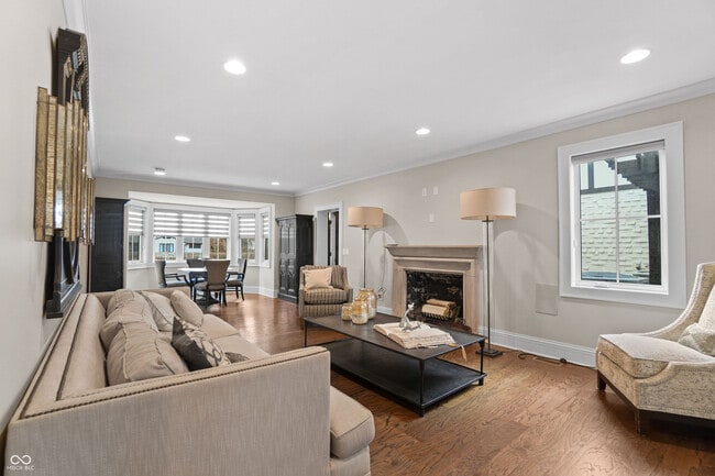 Building Photo - 1210 Golden Hill Dr