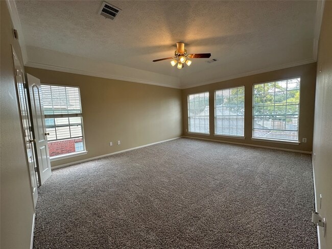 Building Photo - 4407 Magnolia Ln