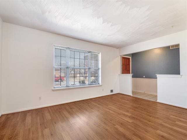 Building Photo - 722 Hawthorne Dr