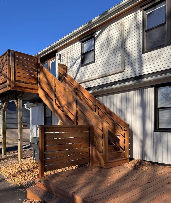 Building Photo - 7713 Knoll St