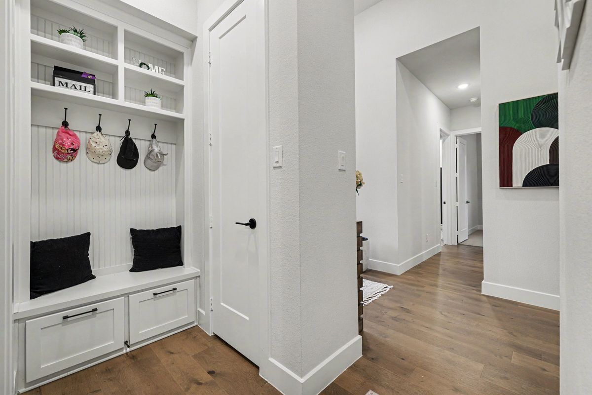 Building Photo - 3332 Zenyatta Ct