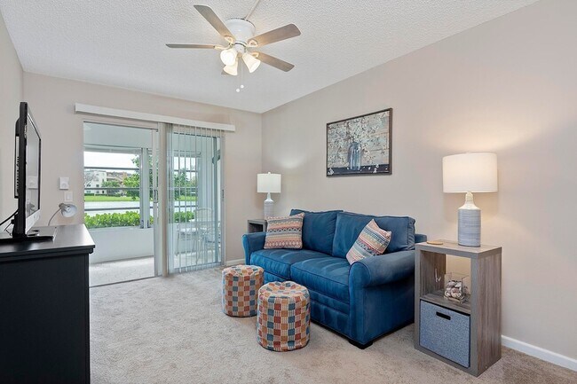 Building Photo - 1032 Lincoln B