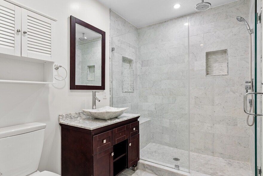 Bathroom 1 - 4242 Van Nuys Blvd