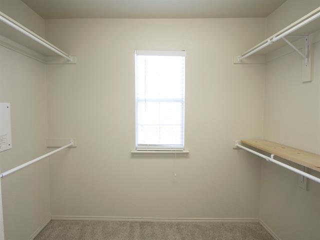 Building Photo - 2228 Stonepark Pl