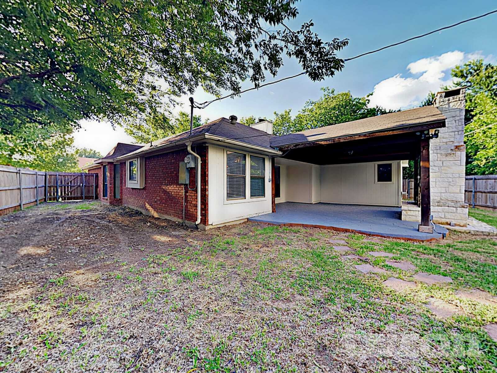 Building Photo - 6807 Keeler Dr