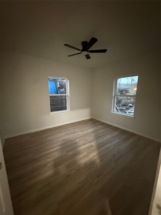 Building Photo - 7021 Canal St