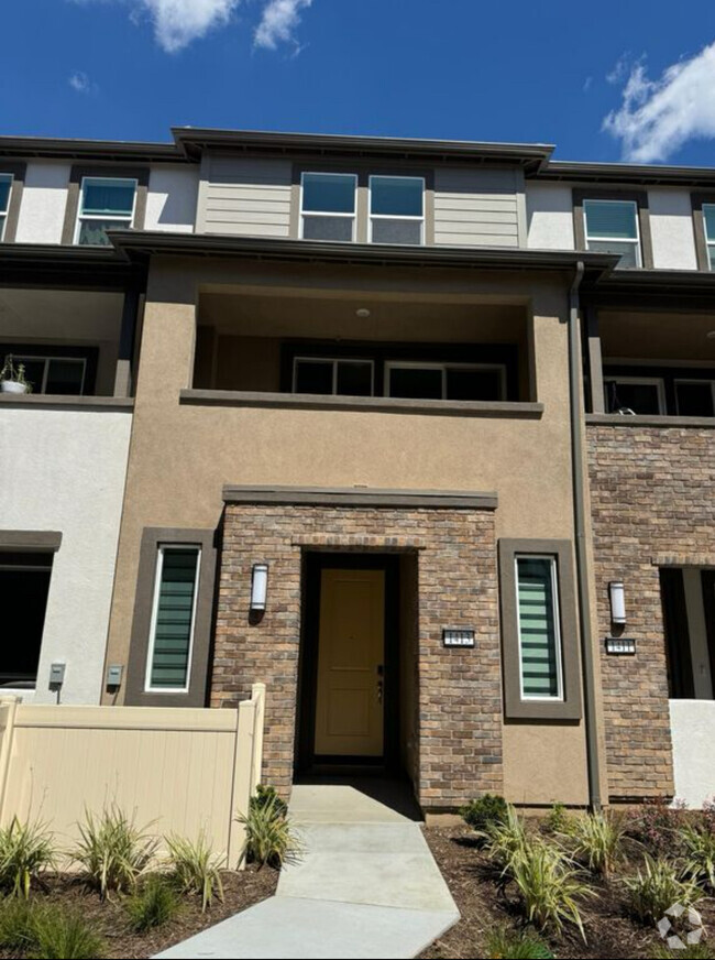 Building Photo - 1413 Cirrus Ct
