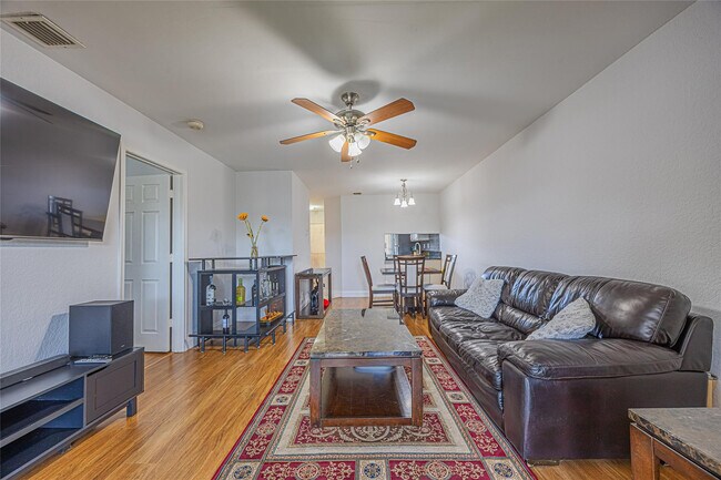 Building Photo - 9541 SW 1st Ct