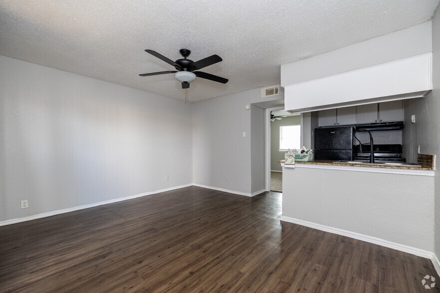 1BR, 1BA - 470SF - Kitchen/Dining Area - Marisol Villas Apartments