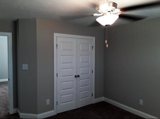 Building Photo - Beautiful Home 4 bedroom 3 bath