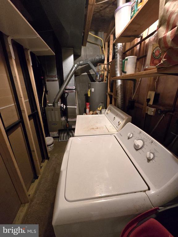 Building Photo - 55 Beaver Pond Cir