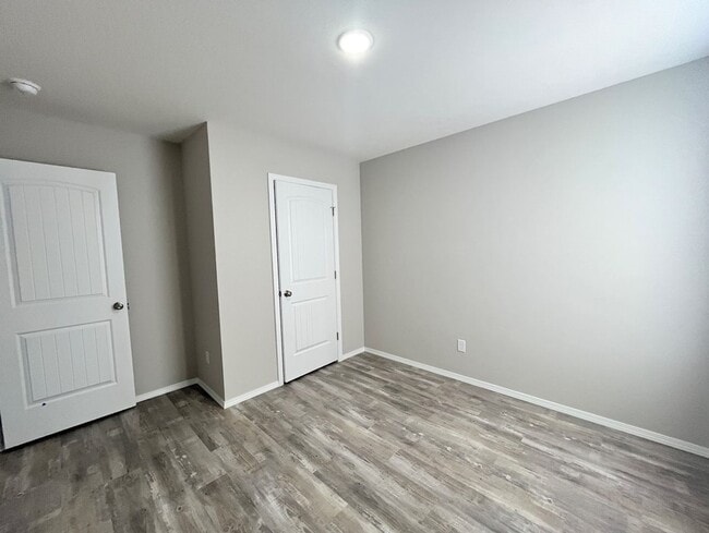 Building Photo - LEASING NEW CONSTRUCTION