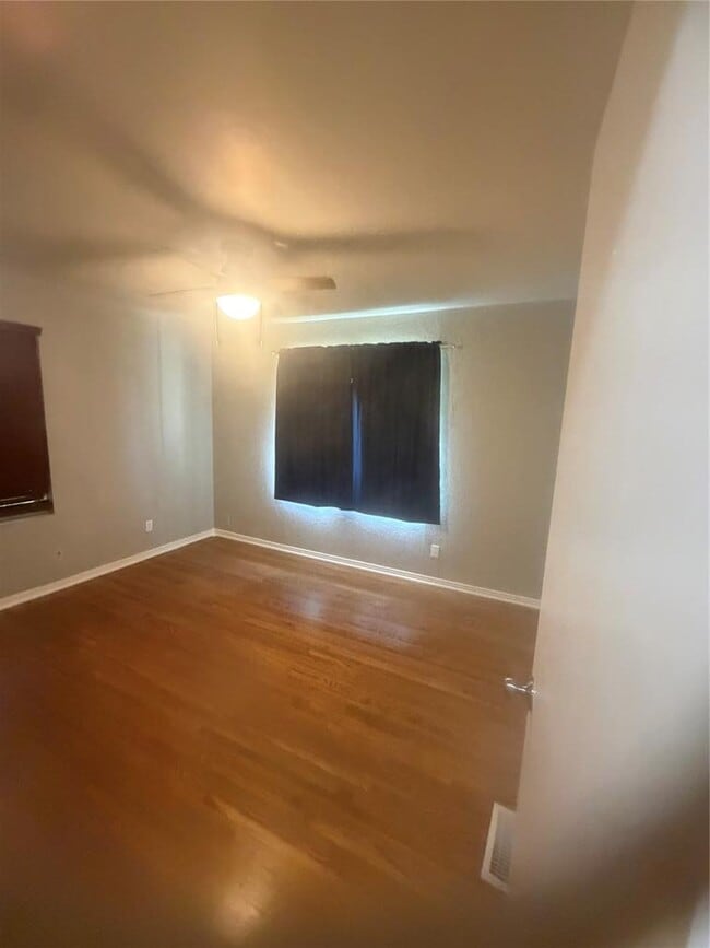Building Photo - 3508 N Virginia Ave