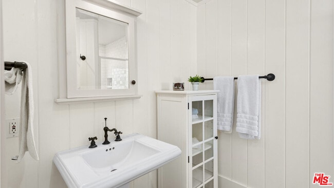 Building Photo - 30718 Pacific Coast Hwy