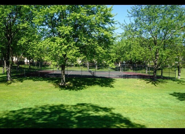 Building Photo - 7400 Grand Ave