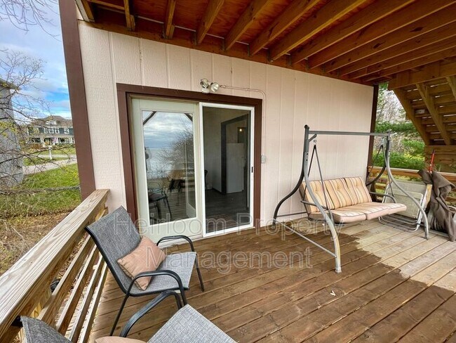 Building Photo - 5348 London Rd