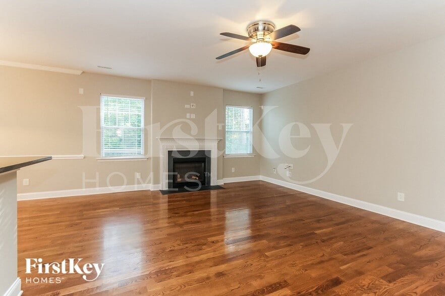 Building Photo - 10124 Garman Hill Dr