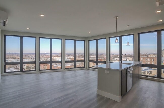 Building Photo - 3516 John F. Kennedy Blvd