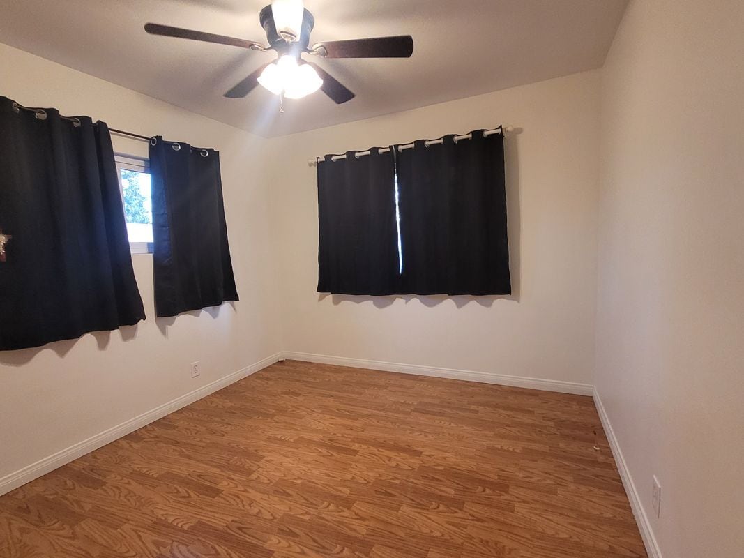 Building Photo - 10854 Marklein Ave