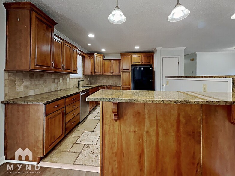 Building Photo - 4353 Morningside Dr