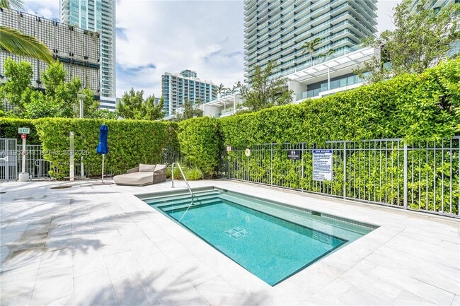 Building Photo - 3131 NE 7th Ave