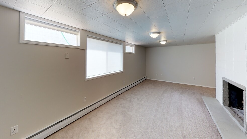 Building Photo - 409 S 11th